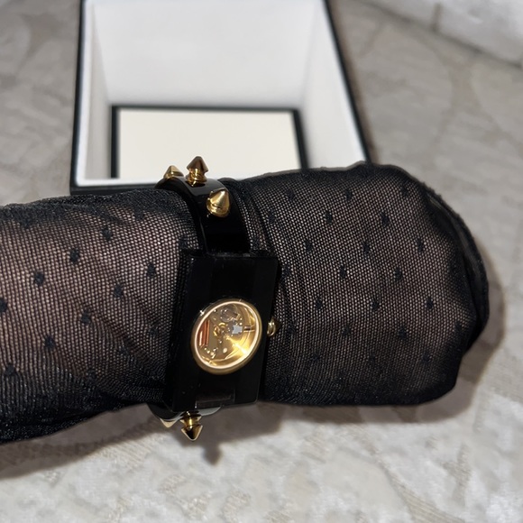 Gucci Watch - Picture 5 of 9